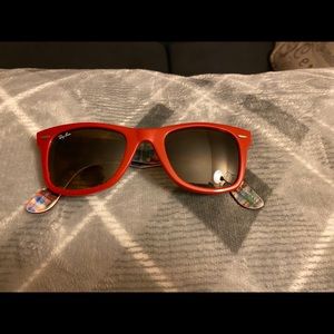 Ray-Ban